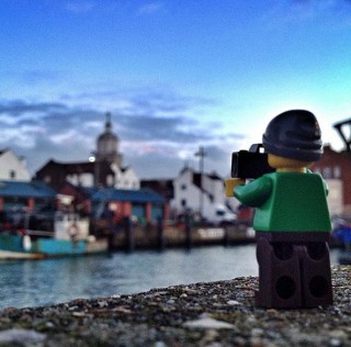 El Aventurero Lego fotógrafo, es impresionante.